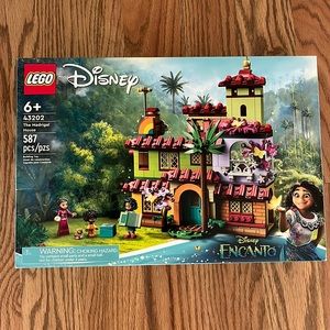 NWT Disney madrigal lego set